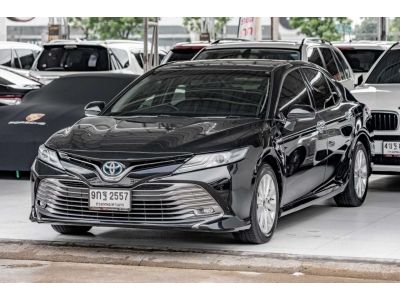 TOYOTA CAMRY 2.0 HYBRID ปี 2019 ไมล์ 105,4xx Km